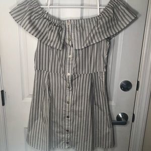 Forever 21 off-the-shoulder dress